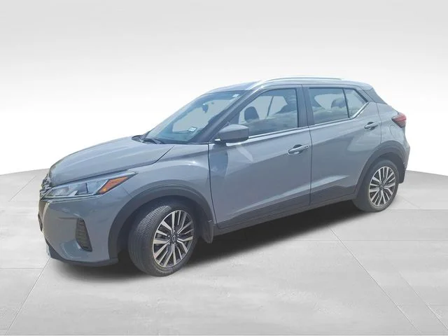 Certified Used 2024 Gray Nissan SV image 4