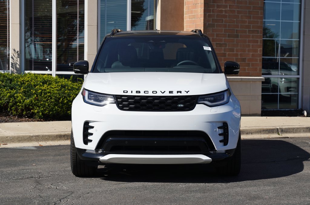 New 2026 Fuji White Land Rover Dynamic SE image 4