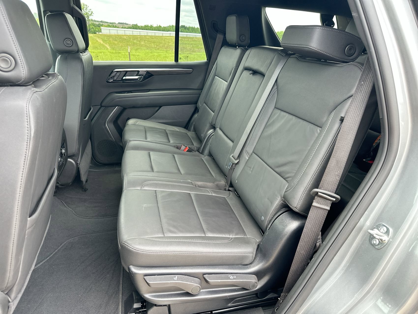 Used 2025 Sterling Gray Metallic Chevrolet LT image 22