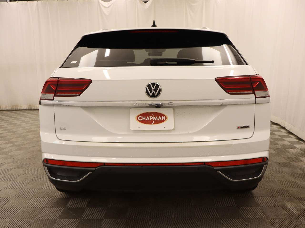 Used 2022 Pure White Volkswagen SE 4Motion image 5