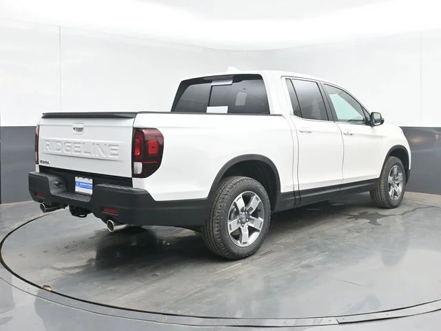 New 2026 Platinum White Pearl Honda RTL image 13