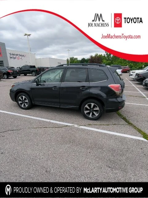 Used 2018 Gray Subaru 2.5i Limited image 1