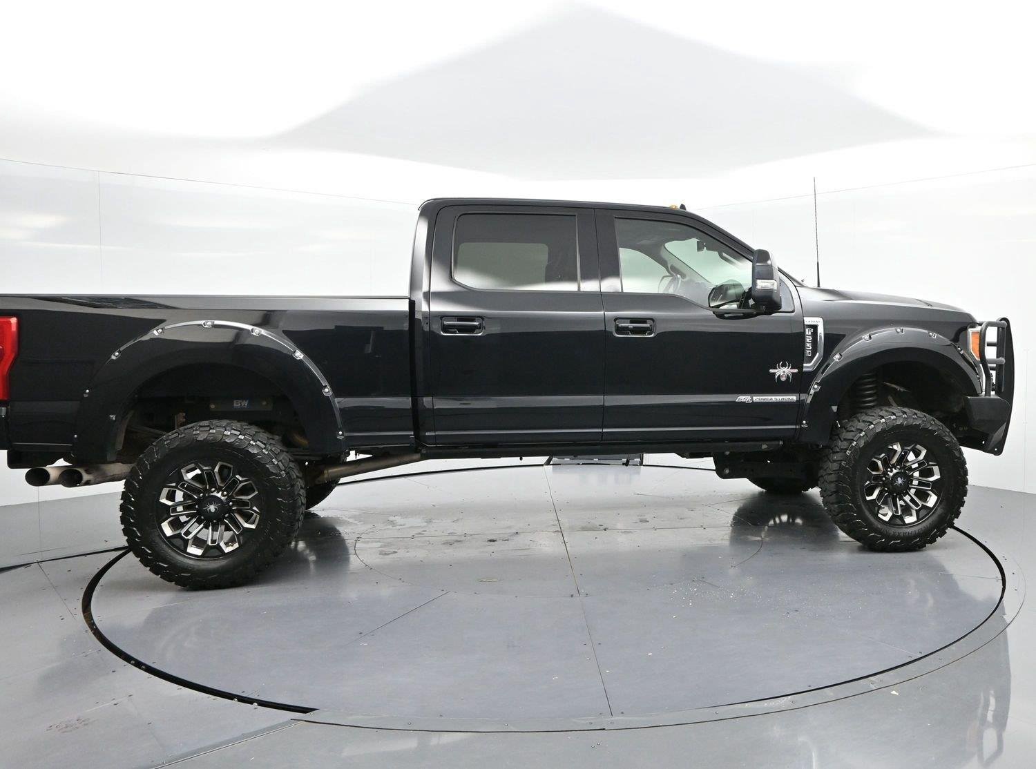 Used 2019 Agate Black Ford LARIAT image 8