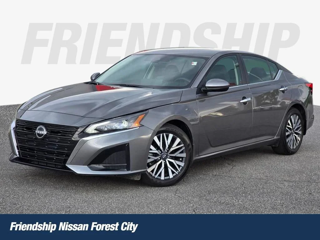 Used 2024 Gray Nissan 2.5 SV image 1