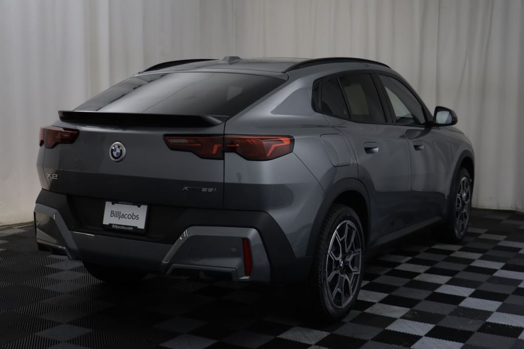 New 2026 Skyscraper Grey Metallic BMW xDrive28i image 17
