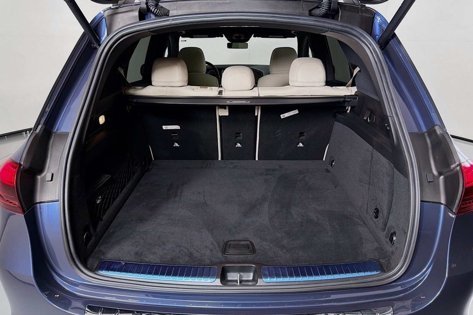 New 2026 Twilight Blue Metallic Mercedes-Benz GLE 350 SUV image 21