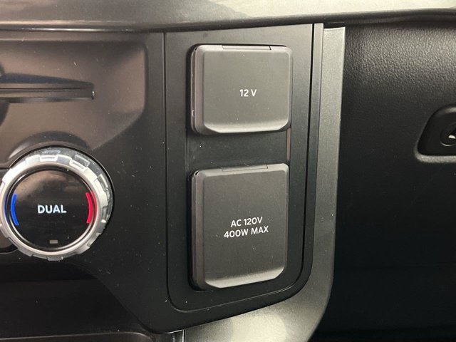 Used 2023 Oxford White Ford XLT image 32