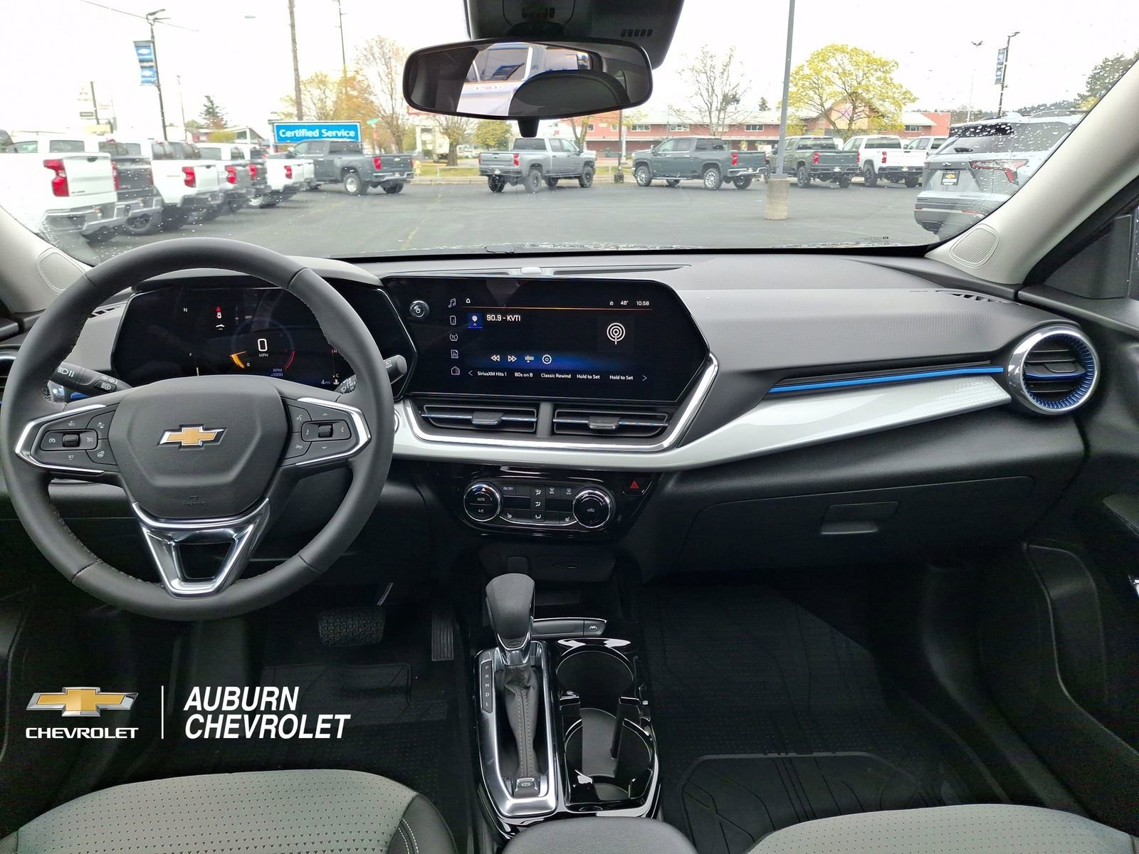 2026 Chevrolet Trax LT - Photo 9