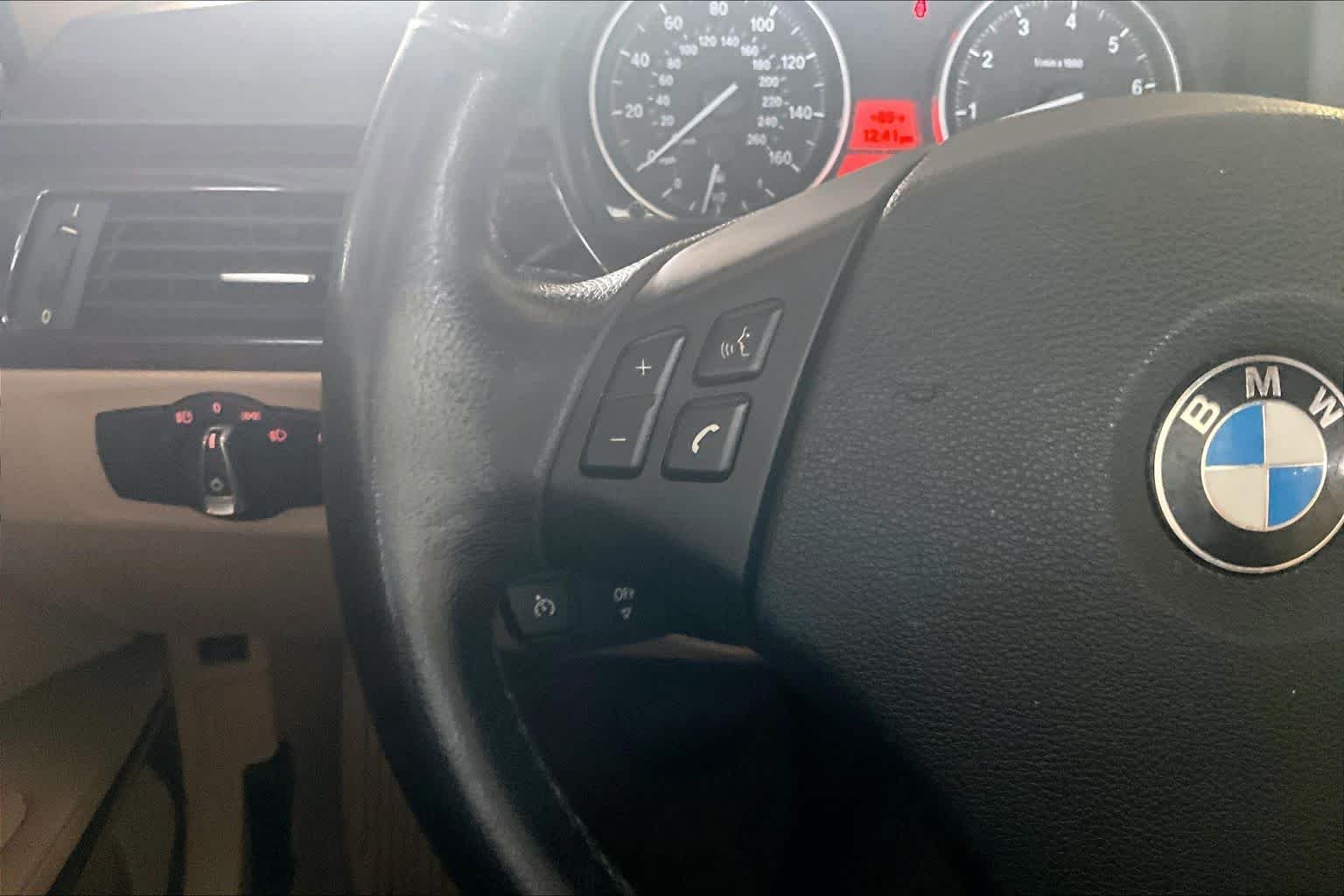 Used 2011 Jet Black BMW 328i image 23