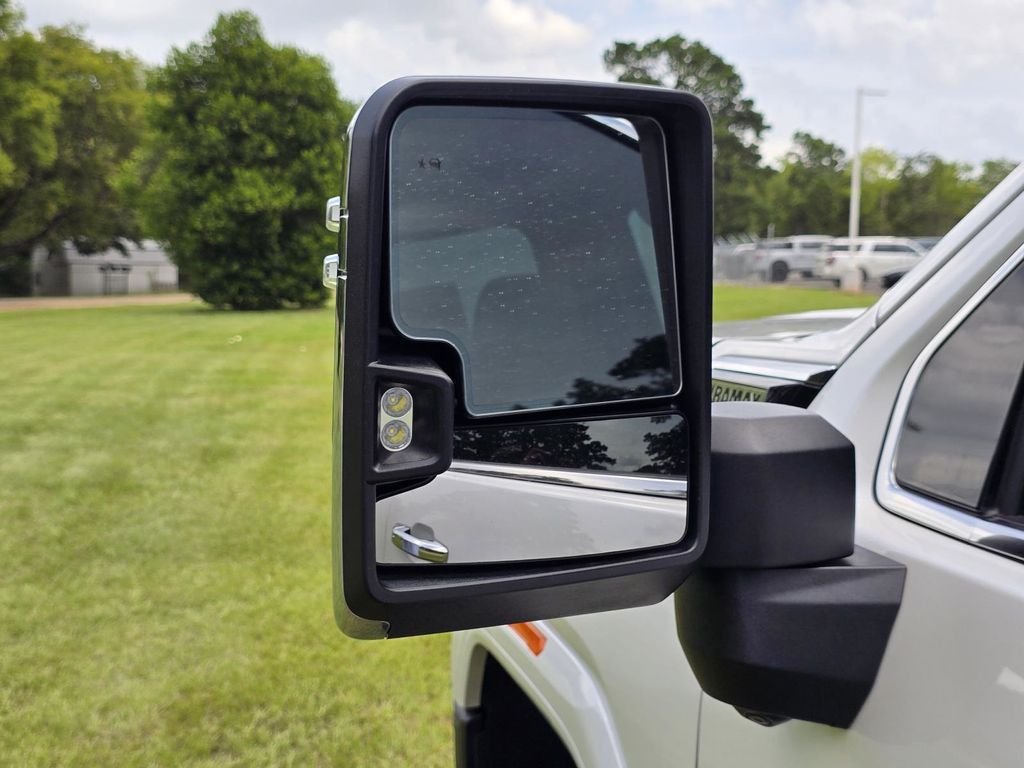 Used 2024 White Frost Tri-Coat GMC Denali image 49