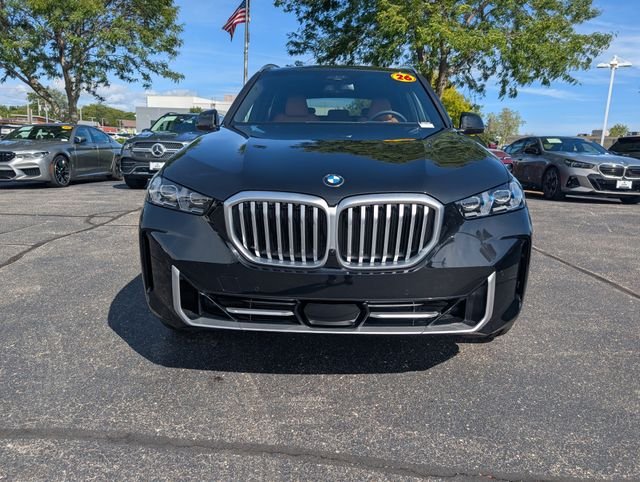Certified Used 2026 Black Sapphire Metallic BMW xDrive40i image 9