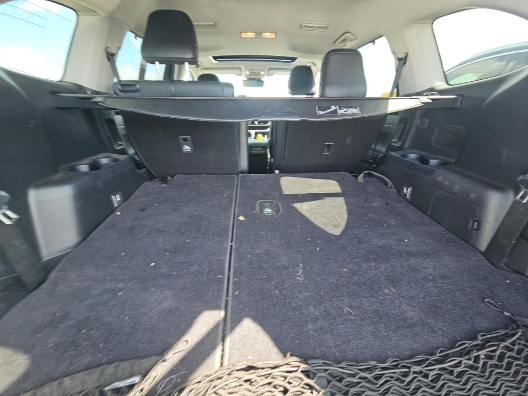 Used 2021 Silver Toyota XLE image 18