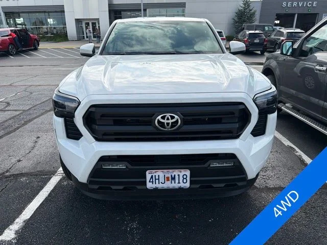 Used 2026  Toyota SR5 image 2