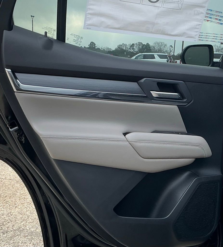 Used 2026 Ebony Twilight Metallic GMC Elevation image 20
