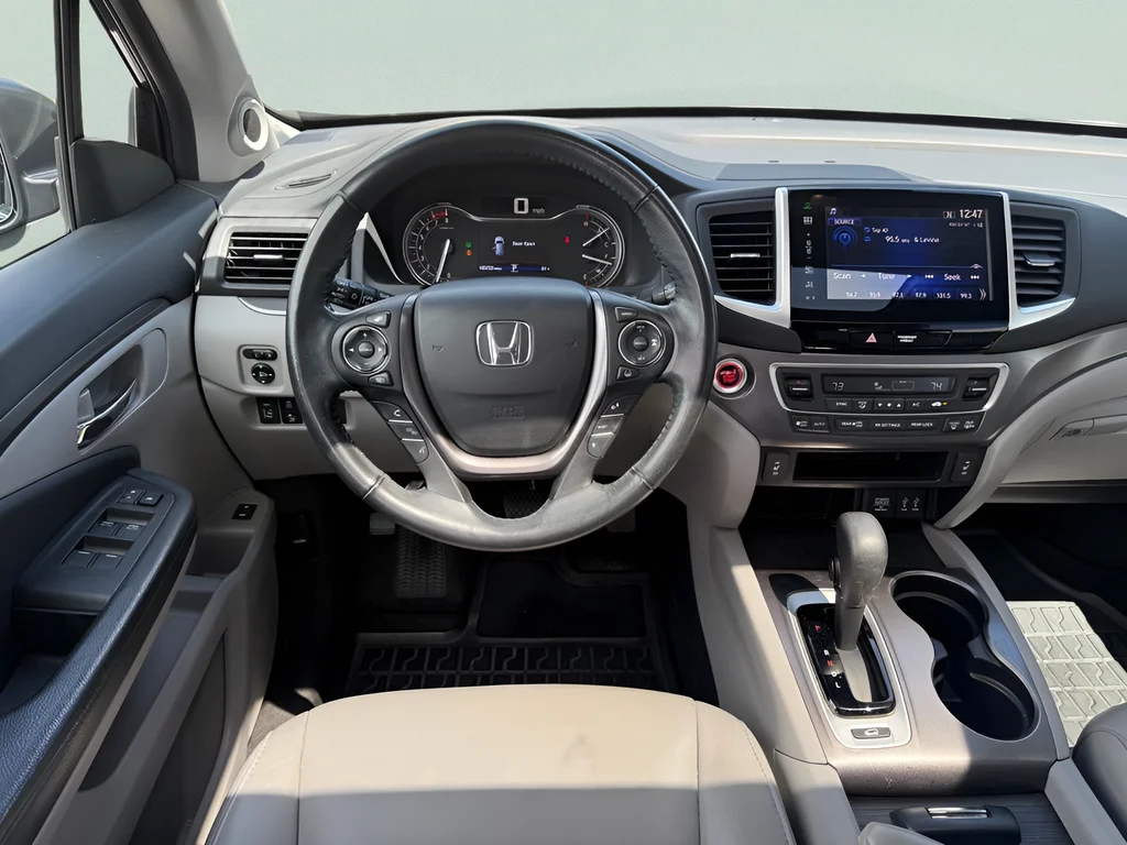 Used 2016 Lunar Silver Metallic Honda EX-L image 23