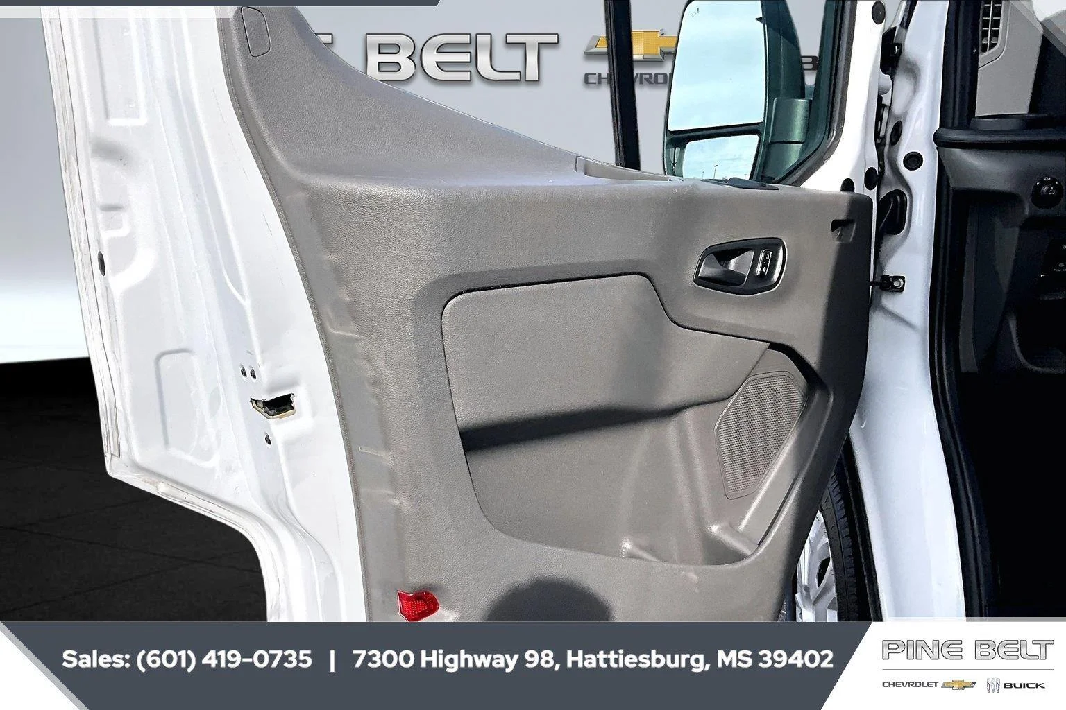 Used 2023 Oxford White Ford 350 XLT image 17