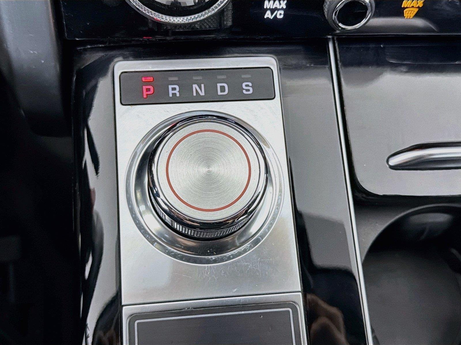Used 2021 Scafell Grey Satin Land Rover SV Autobiography Dynamic image 17
