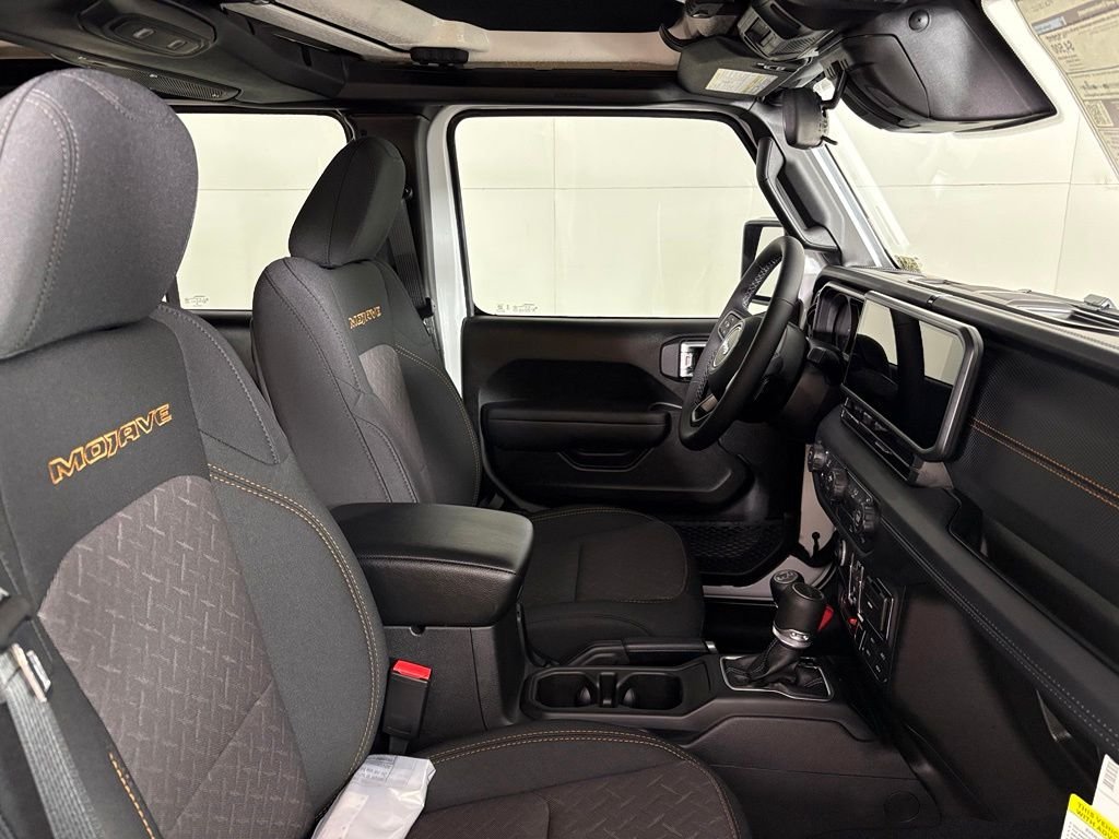 New 2026 Bright White Clearcoat Jeep Mojave image 20