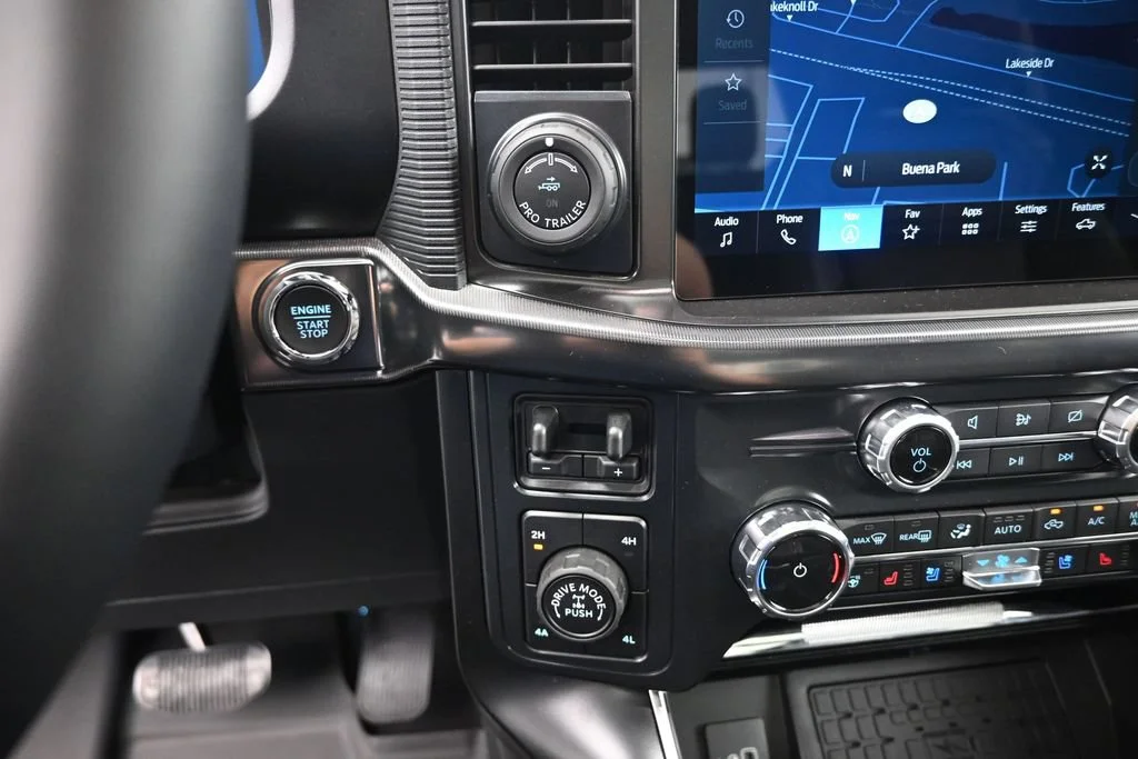 New 2026 Shelter Green Ford Raptor image 19