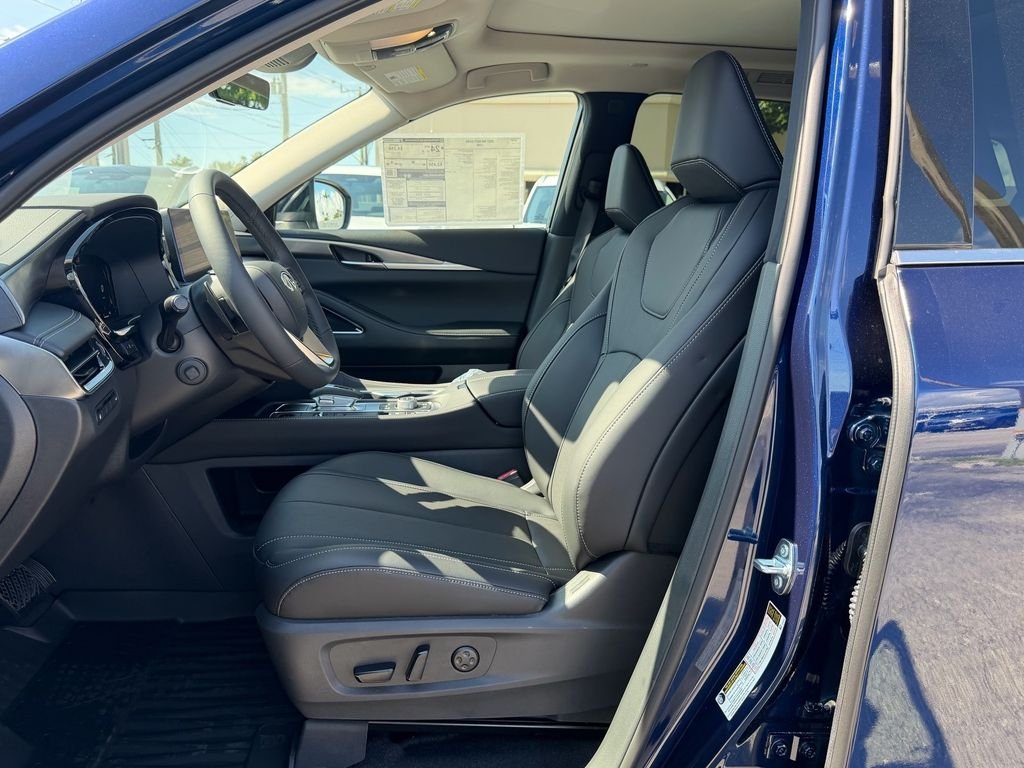 New 2027 GRAND BLUE INFINITI Luxe FWD image 12
