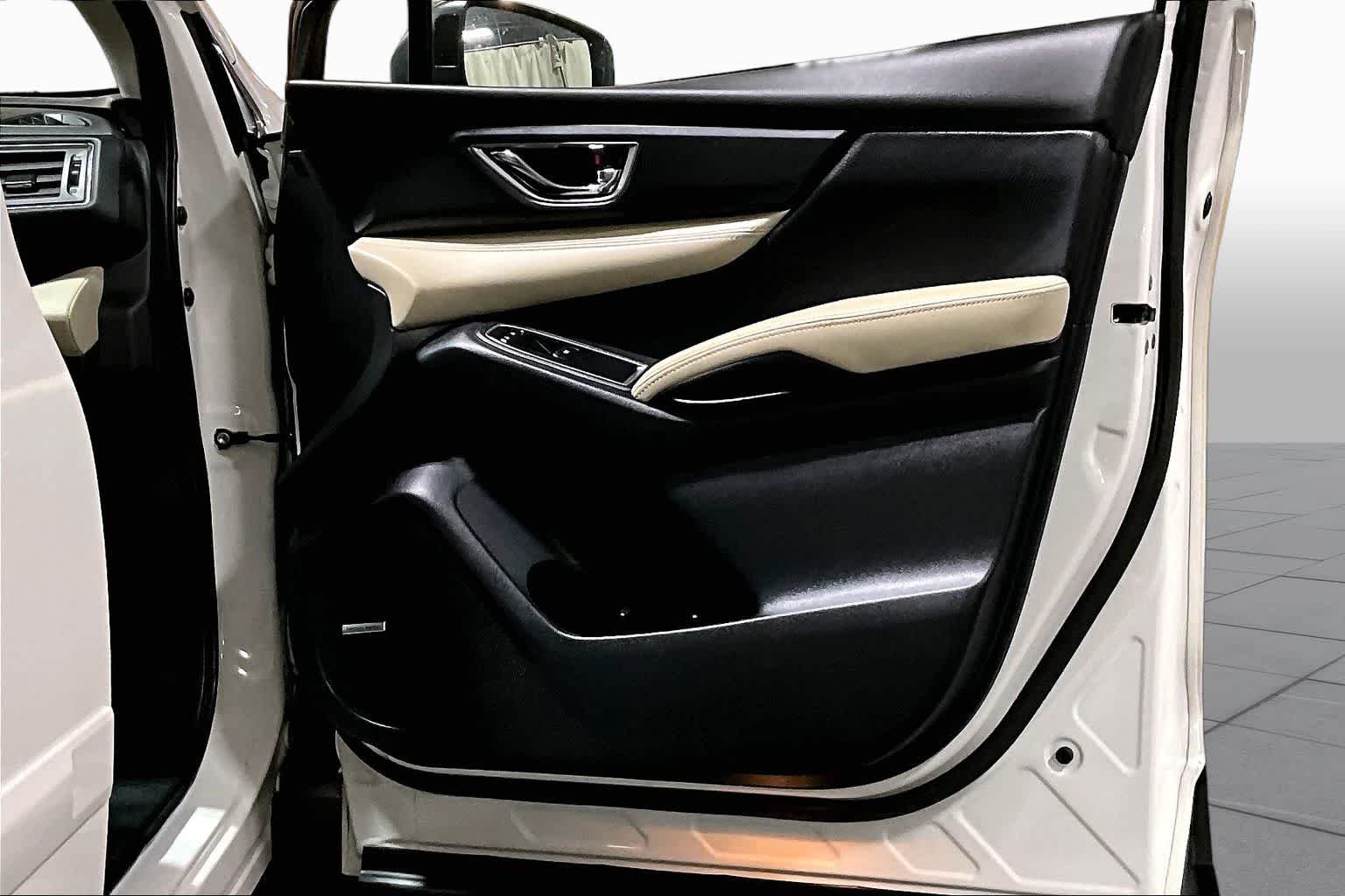 Used 2023 Crystal White Pearl Subaru Limited image 23