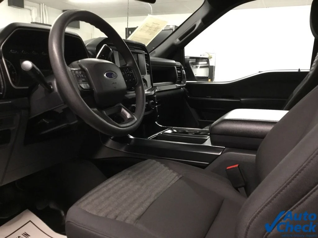 Used 2023 White Ford XL image 23