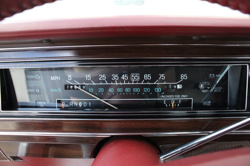 Used 1987 White Ford LX image 8