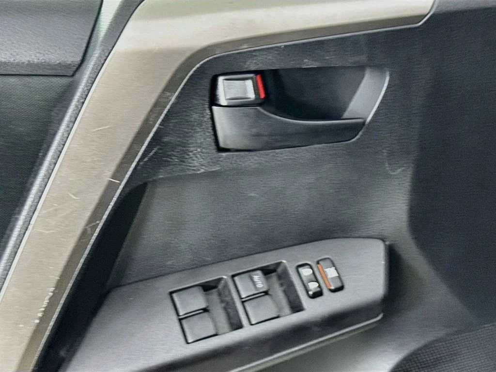 Used 2018 Magnetic Gray Metallic Toyota LE image 21