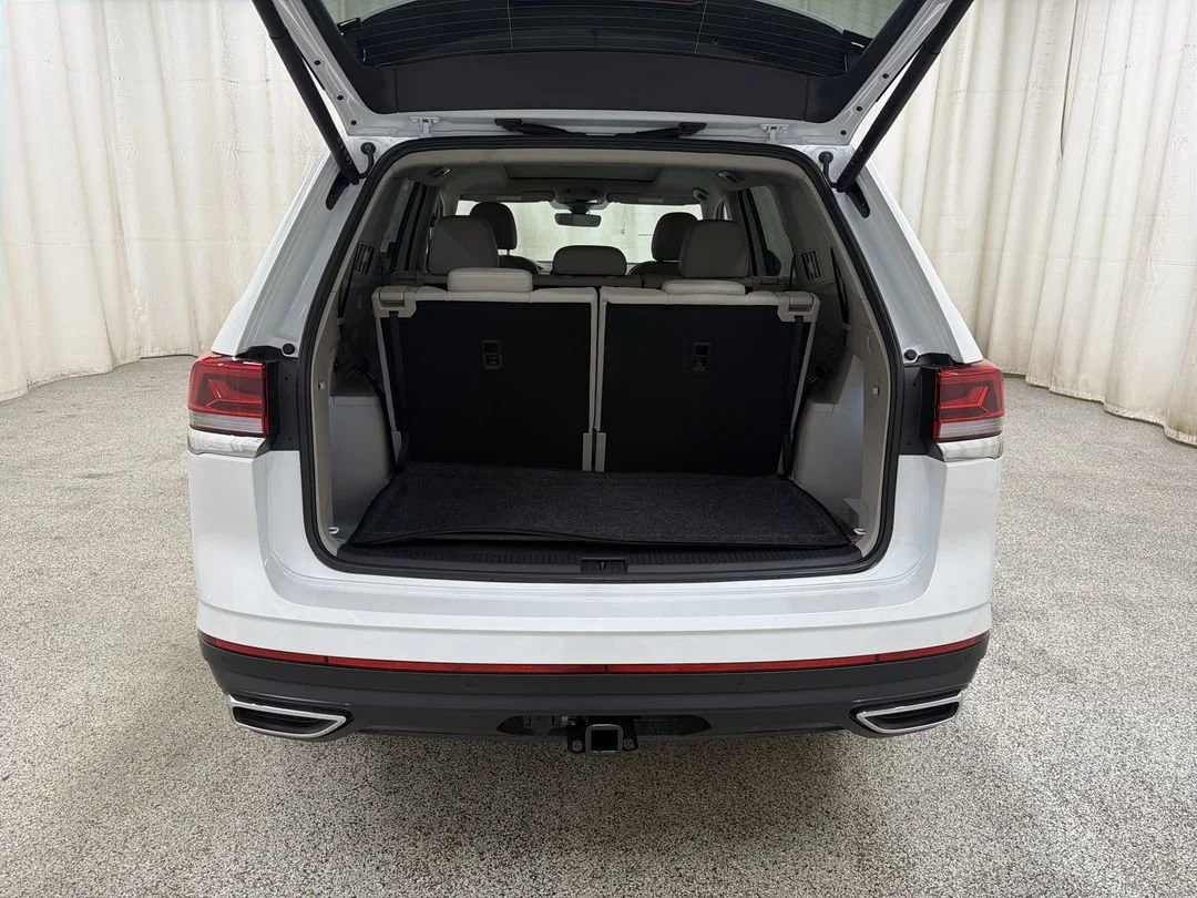 New 2026 Opal White Pearl Volkswagen 2.0T SE w/Technology image 17