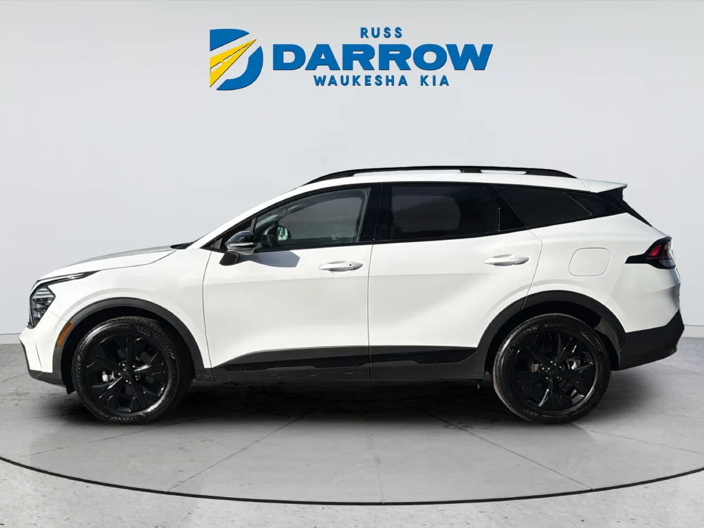 Used 2025 White Kia X-Line image 2