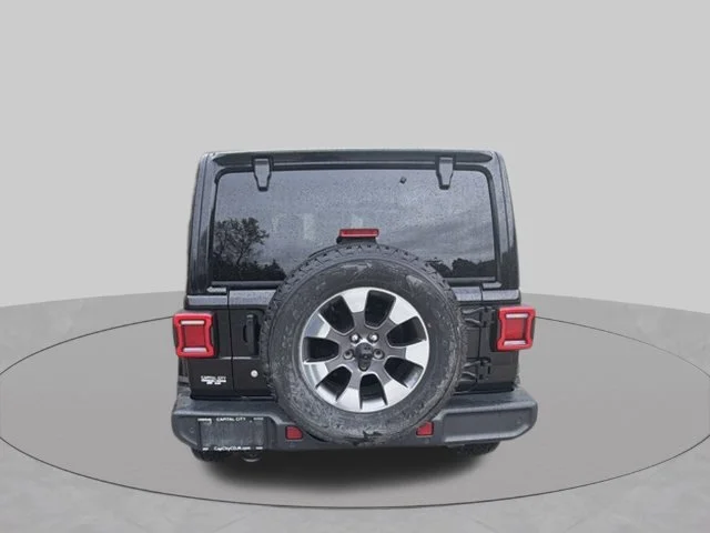 Used 2019 Black Jeep Unlimited Sahara image 4