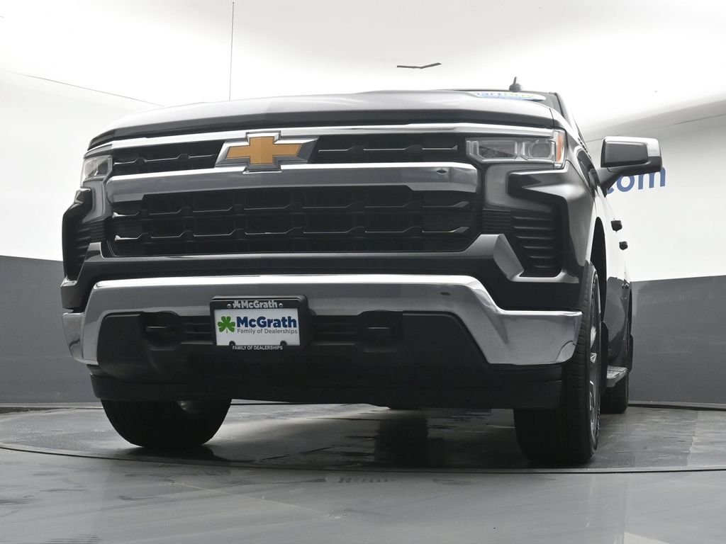 Used 2023 Gray Chevrolet LT image 7