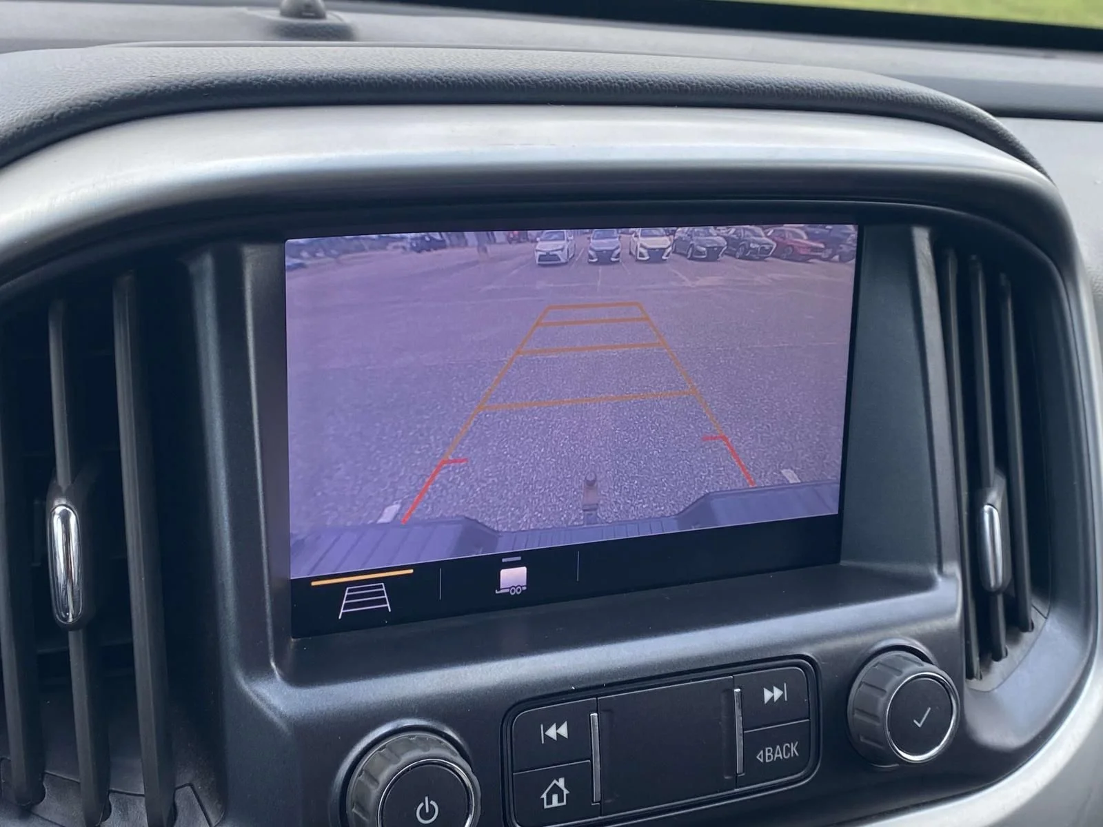 Used 2022 Beige Chevrolet ZR2 image 22