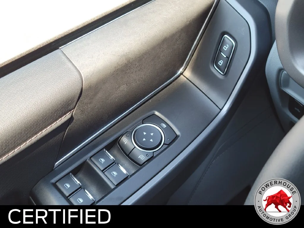 Used 2025 Gray Ford XLT image 26