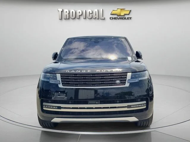 Used 2023 Black Land Rover SE image 8