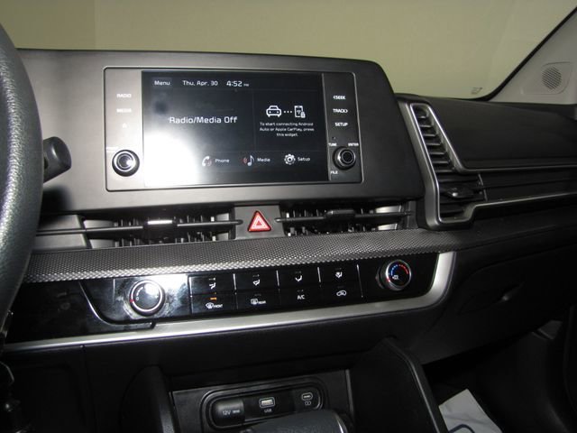 Used 2023 Snow White Pearl Kia LX image 7
