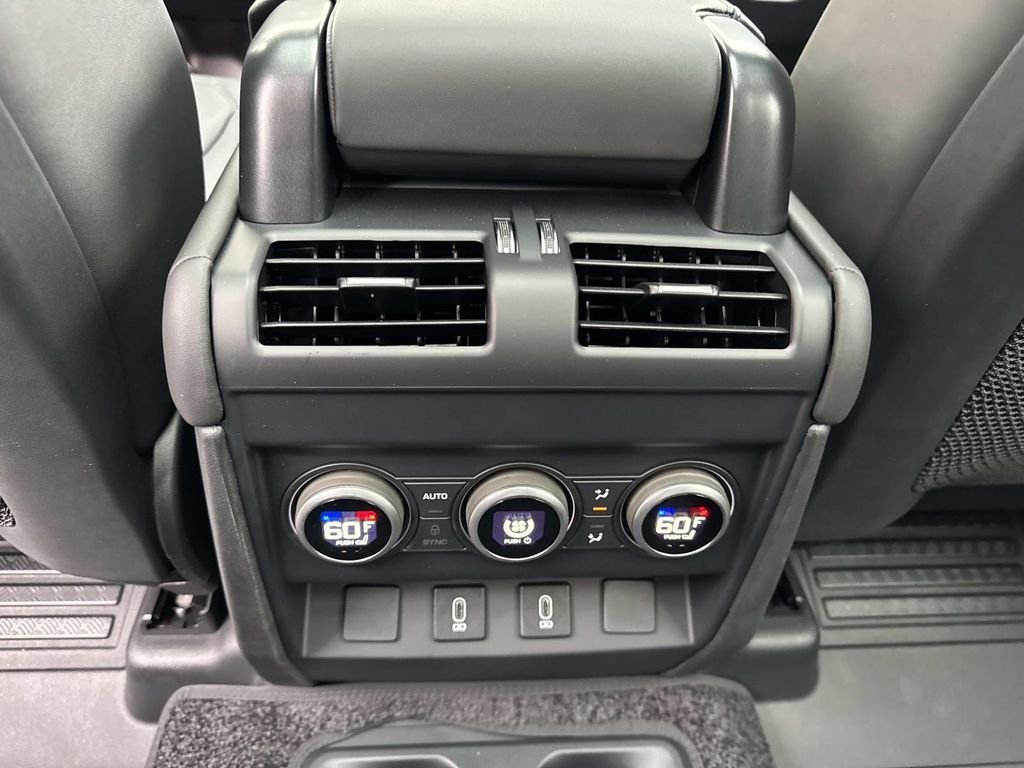 New 2026 Borasco Grey Land Rover X-Dynamic SE image 16