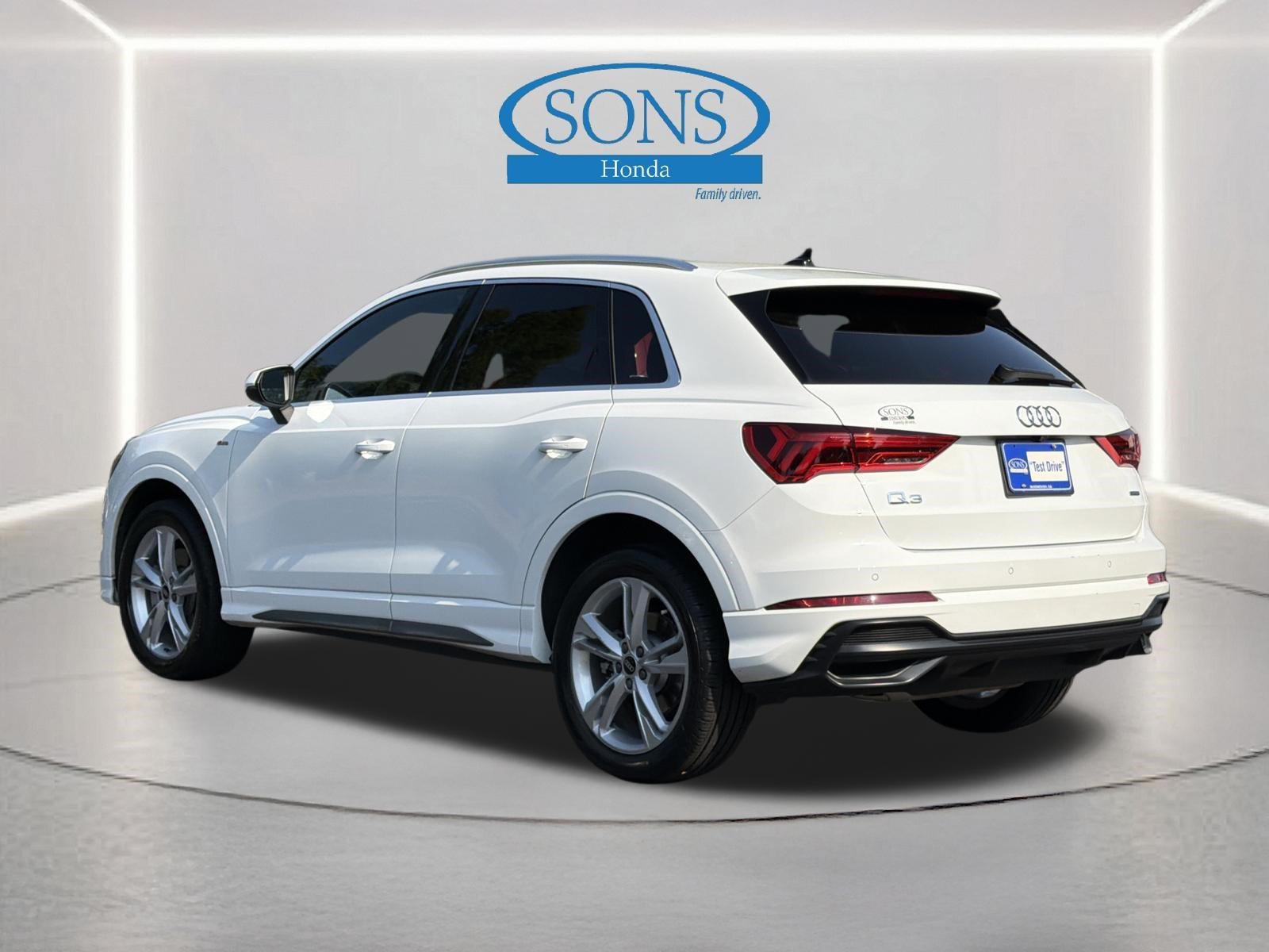 Used 2022 Glacier White Metallic Audi S line Premium image 24