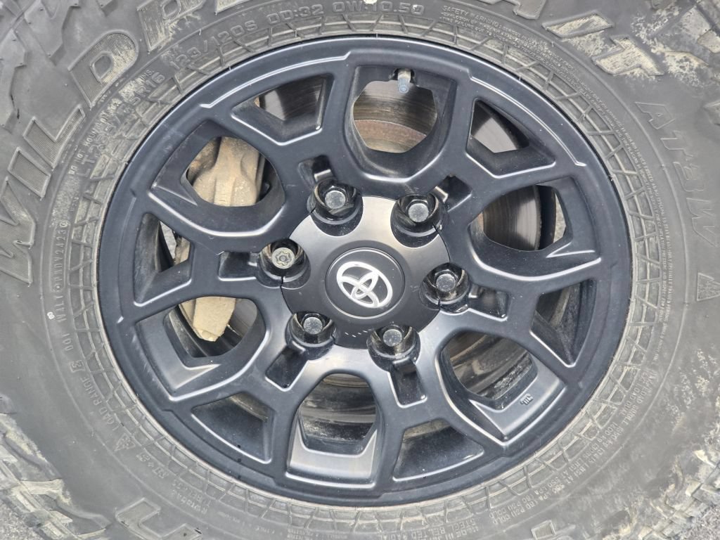 Certified Used 2022 Midnight Black Metallic Toyota SR image 27