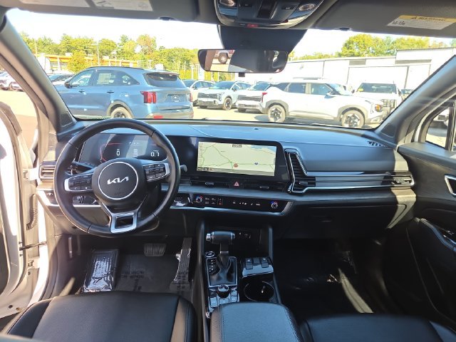 Certified Used 2024 White Pearl Kia X-Line image 31