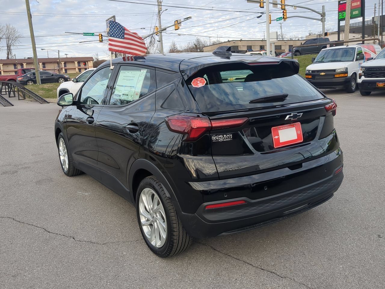 2027 Chevrolet Bolt LT - Photo 6