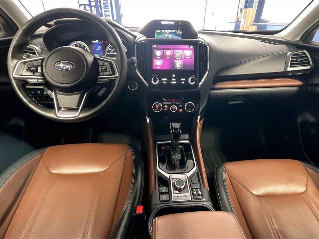 Used 2024 White Subaru Touring image 21