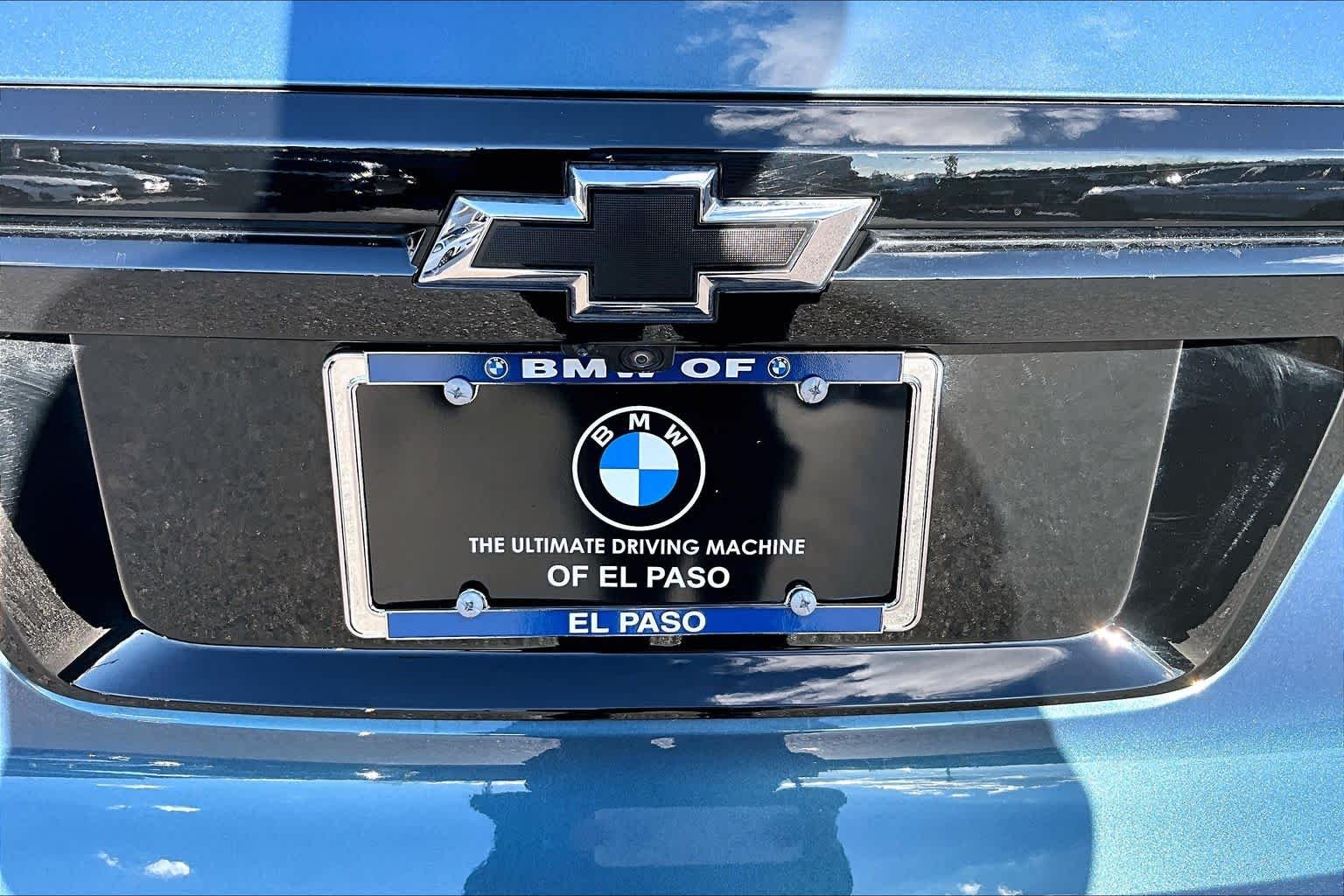 Used 2025 Lakeshore Blue Metallic Chevrolet AWD LT image 30