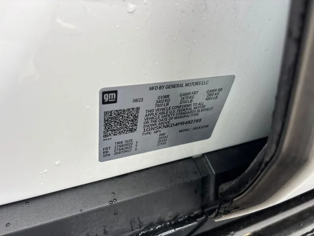 Used 2023 White Chevrolet LT image 32