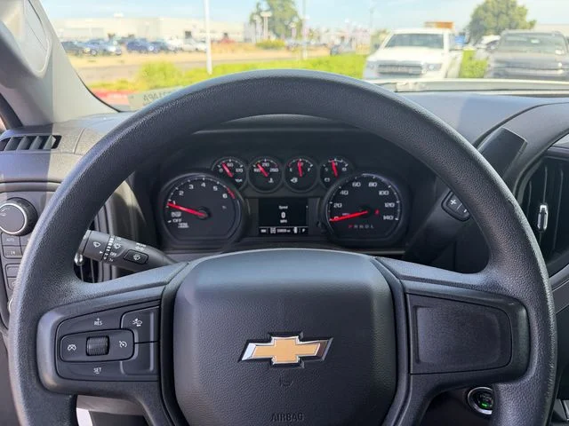 Used 2023 White Chevrolet Custom image 19