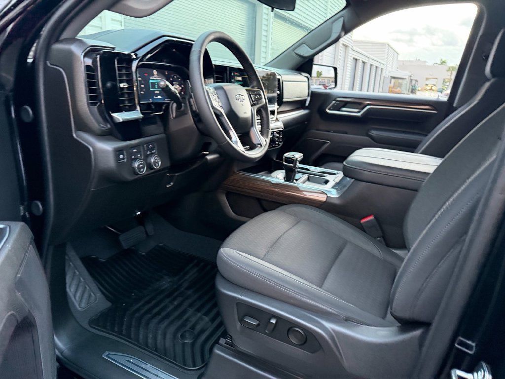 Used 2026 Black Chevrolet RST image 10
