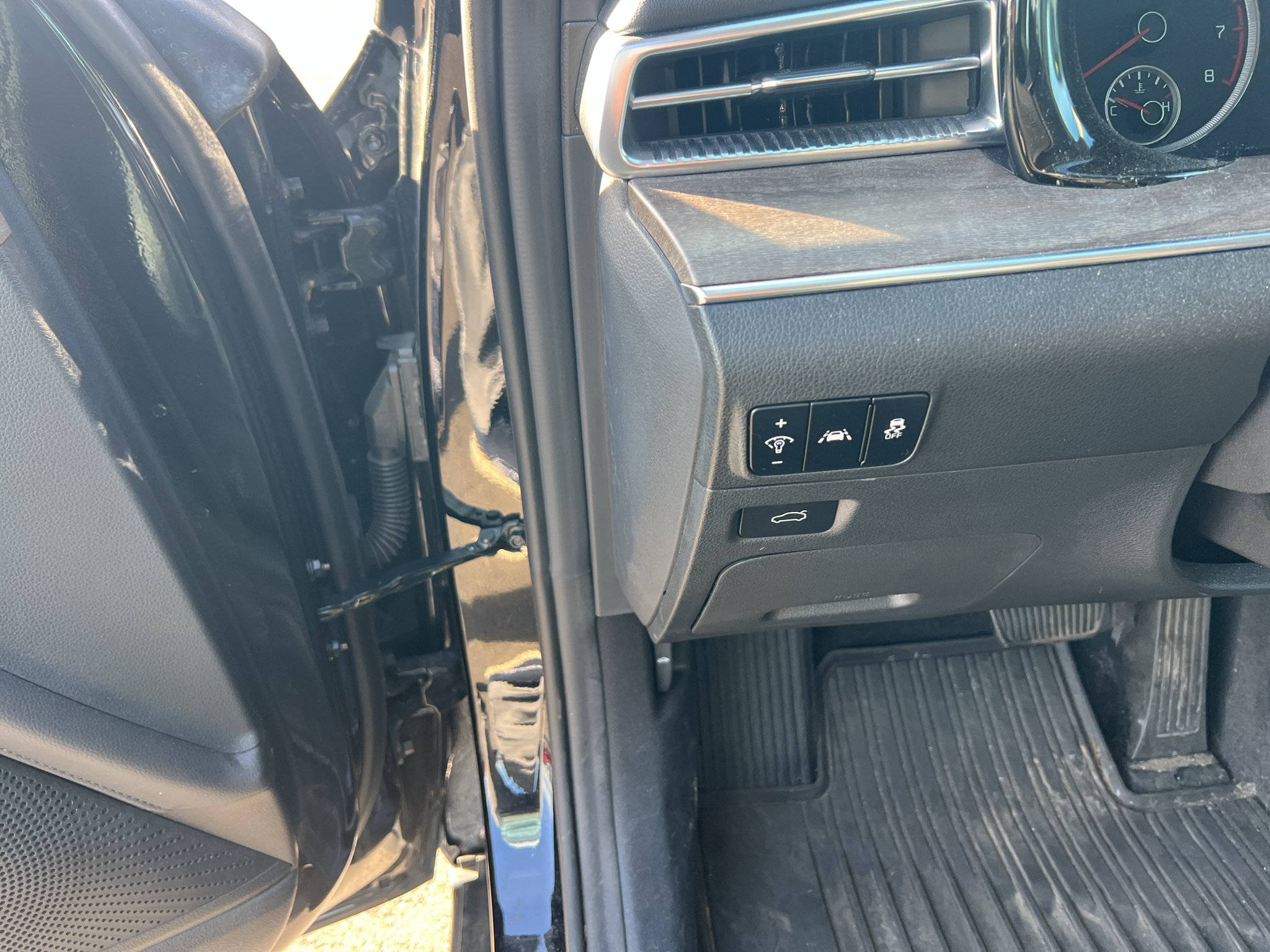 Used 2021 Ebony Black Kia EX image 8