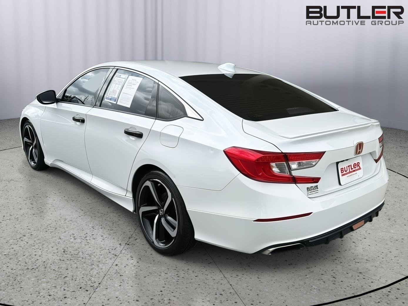 Used 2019 Platinum White Pearl Honda Sport image 4