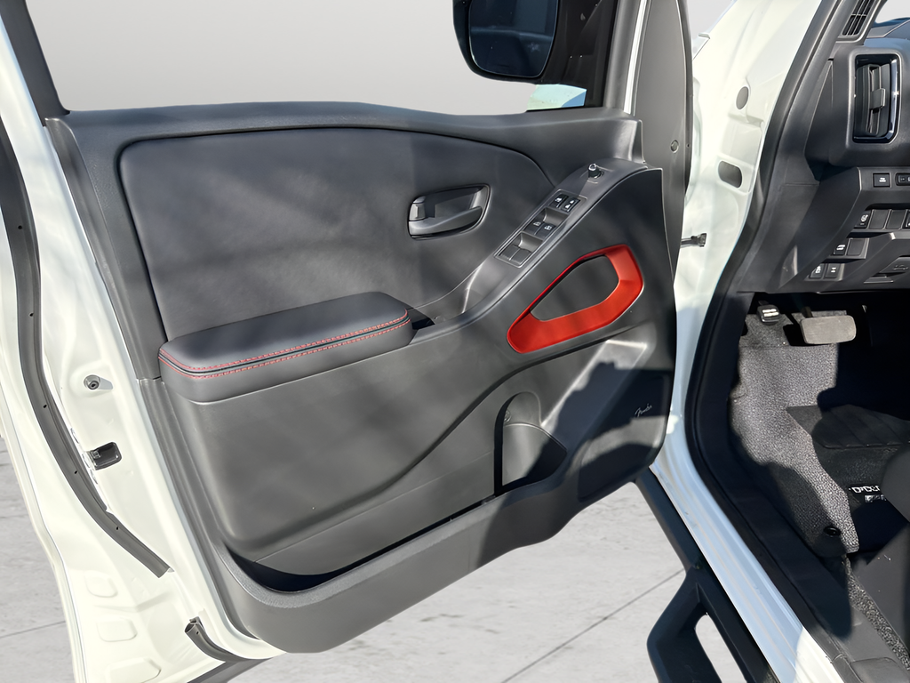 New 2026 White Nissan PRO-4X image 13