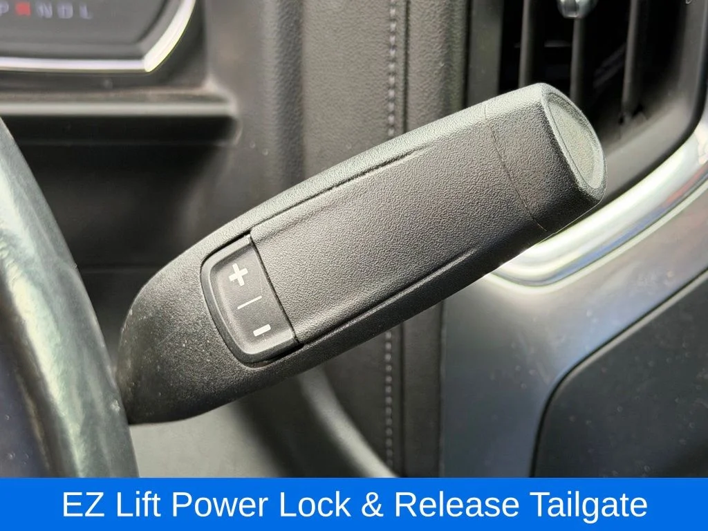 Used 2021 Silver Chevrolet LT image 33